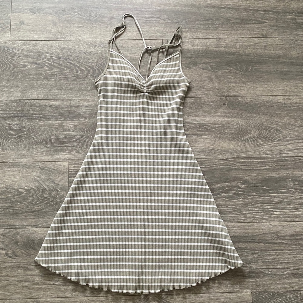 Abercrombie & Fitch Gray and White Ribbed Top